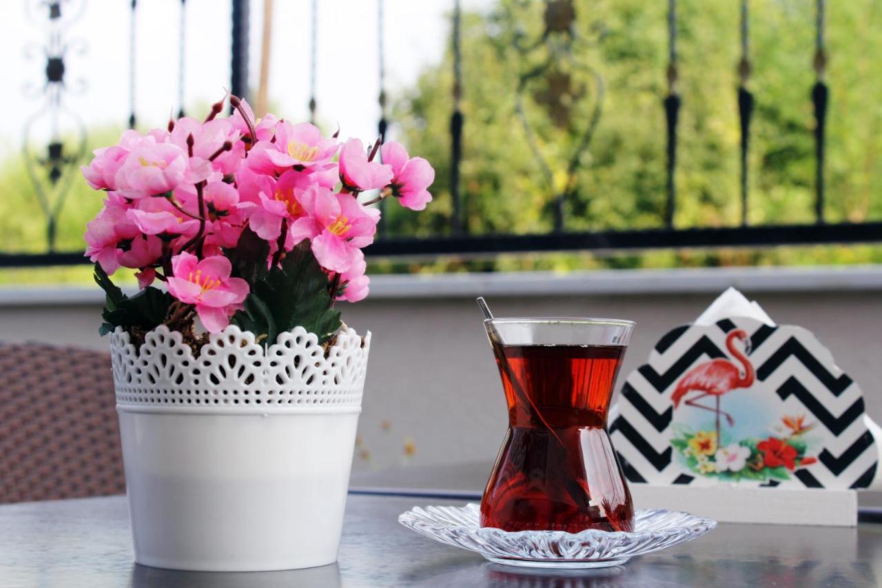 Lagun Palas Yalova  Buitenkant foto